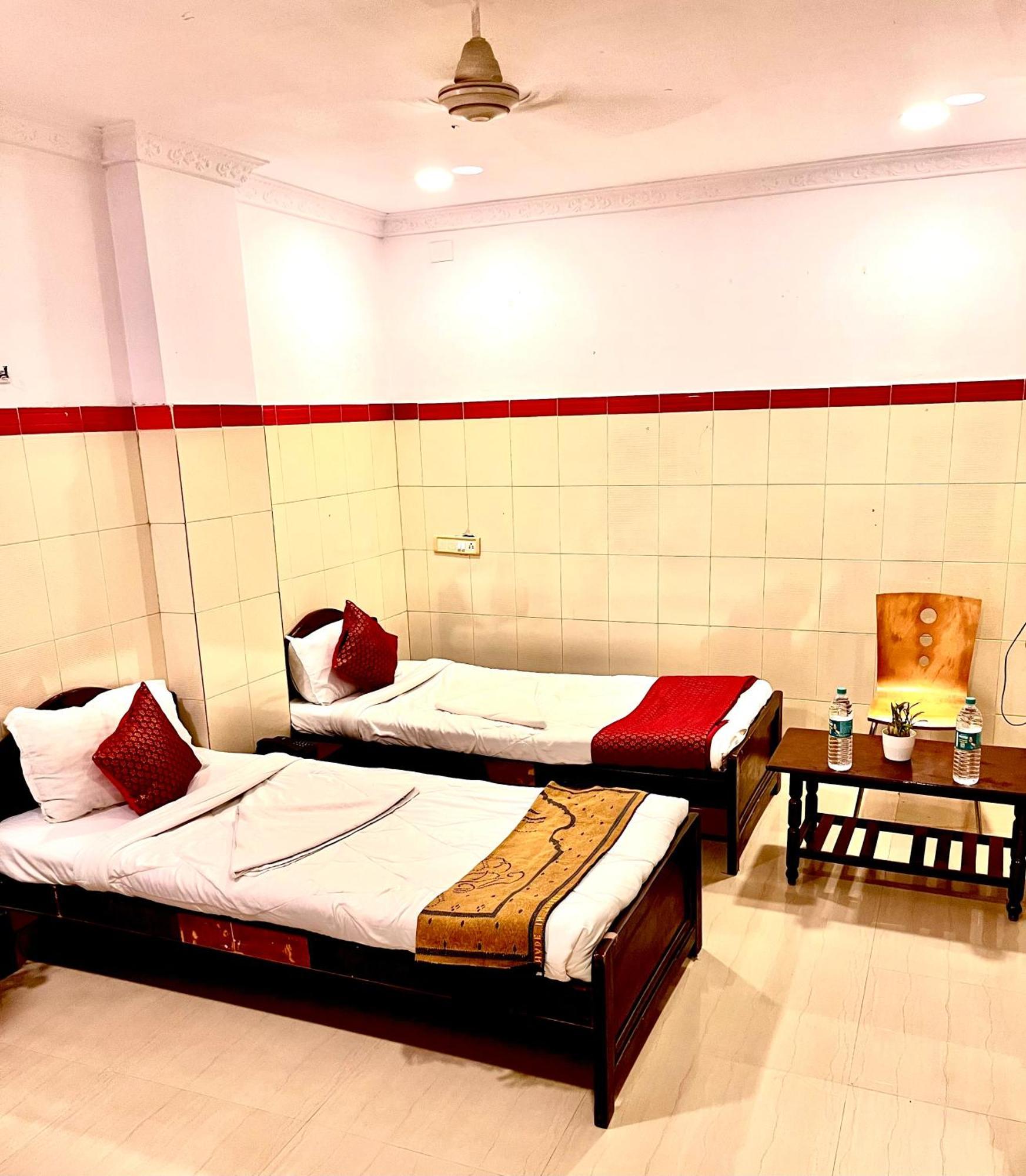 Hotel Sita Grand Shamshabad Buitenkant foto